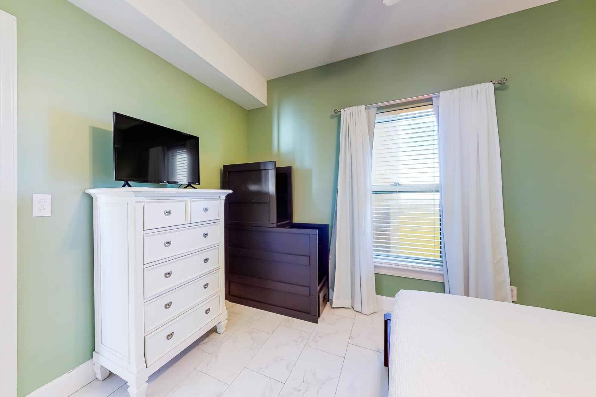 Emerald Isle Panama City Beach Room photo